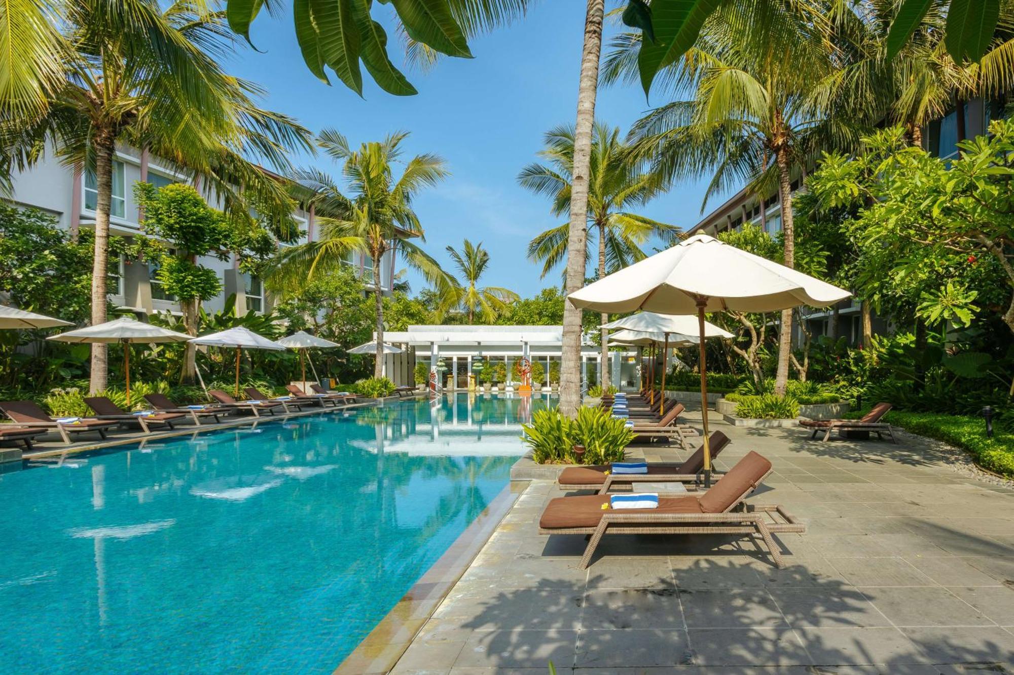 Hilton Garden Inn Bali Ngurah Rai Airport Кута Экстерьер фото